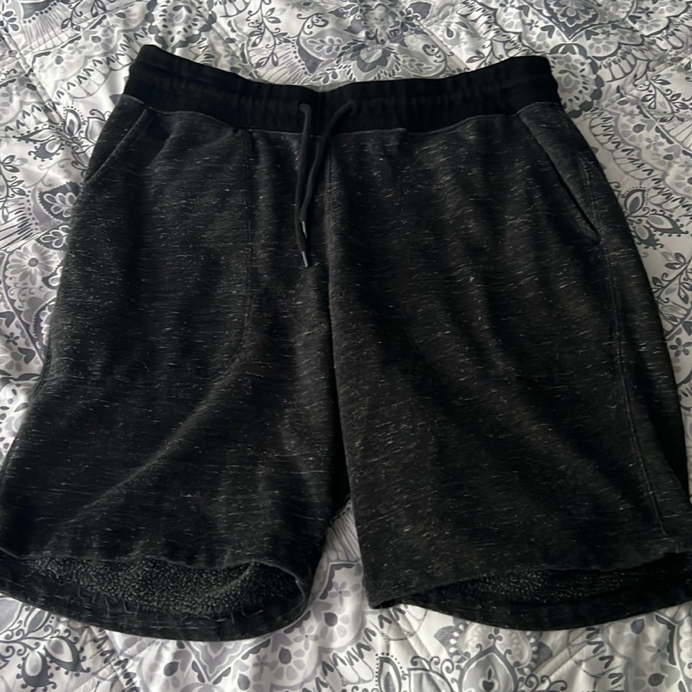 Men’s jogger shorts